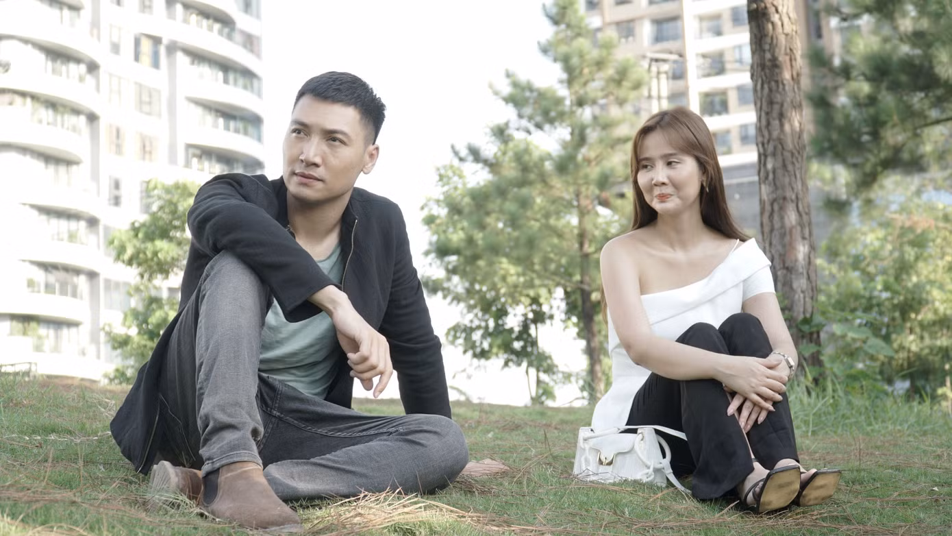 Bất chấp lệnh cấm tụ tập, 200 người đoàn phim 'Ma trận' mở tiệc ở Đức ảnh 3