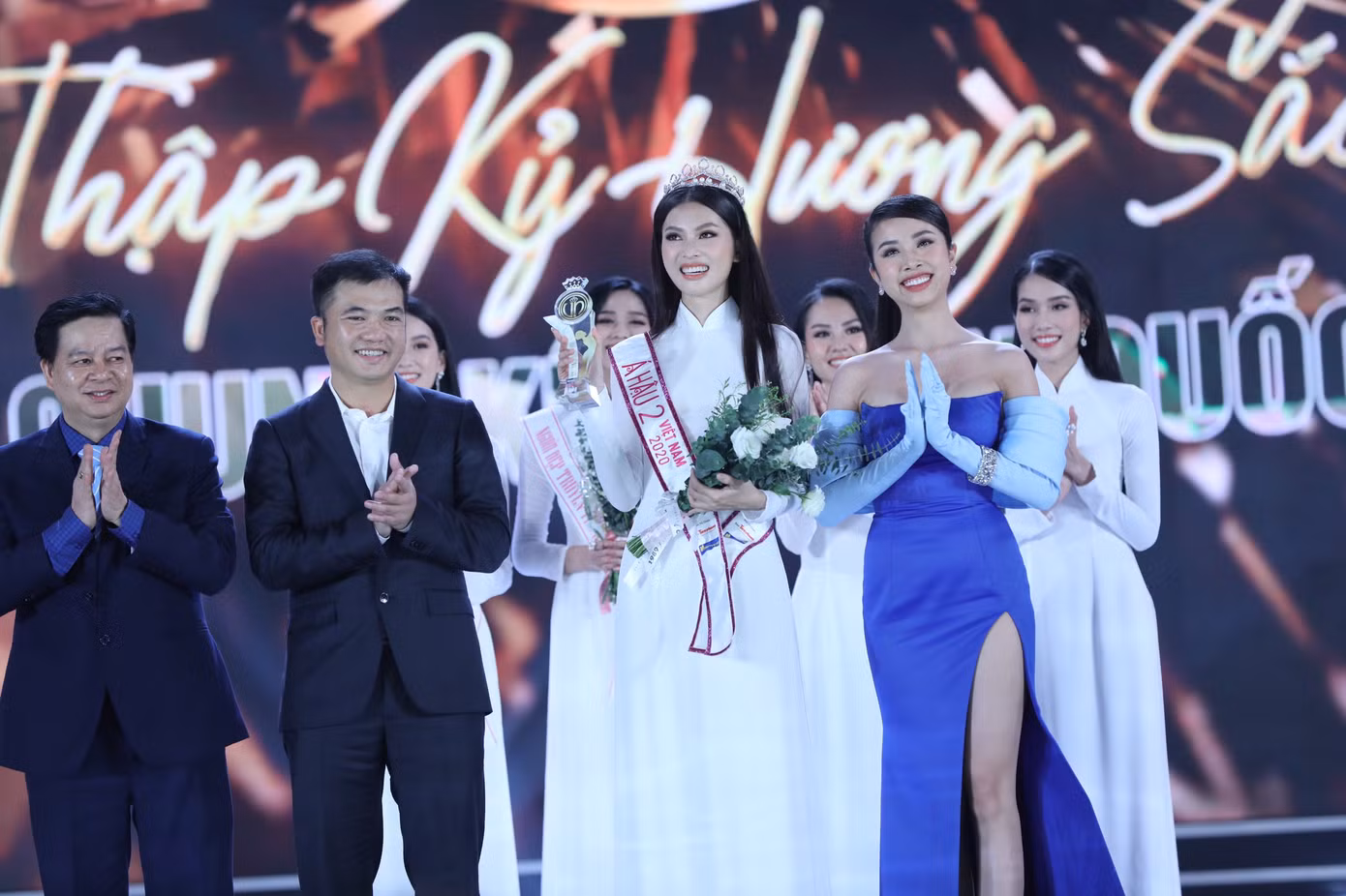 Á hậu 1 Phạm Ngọc Phương Anh trong mắt mẹ ảnh 4