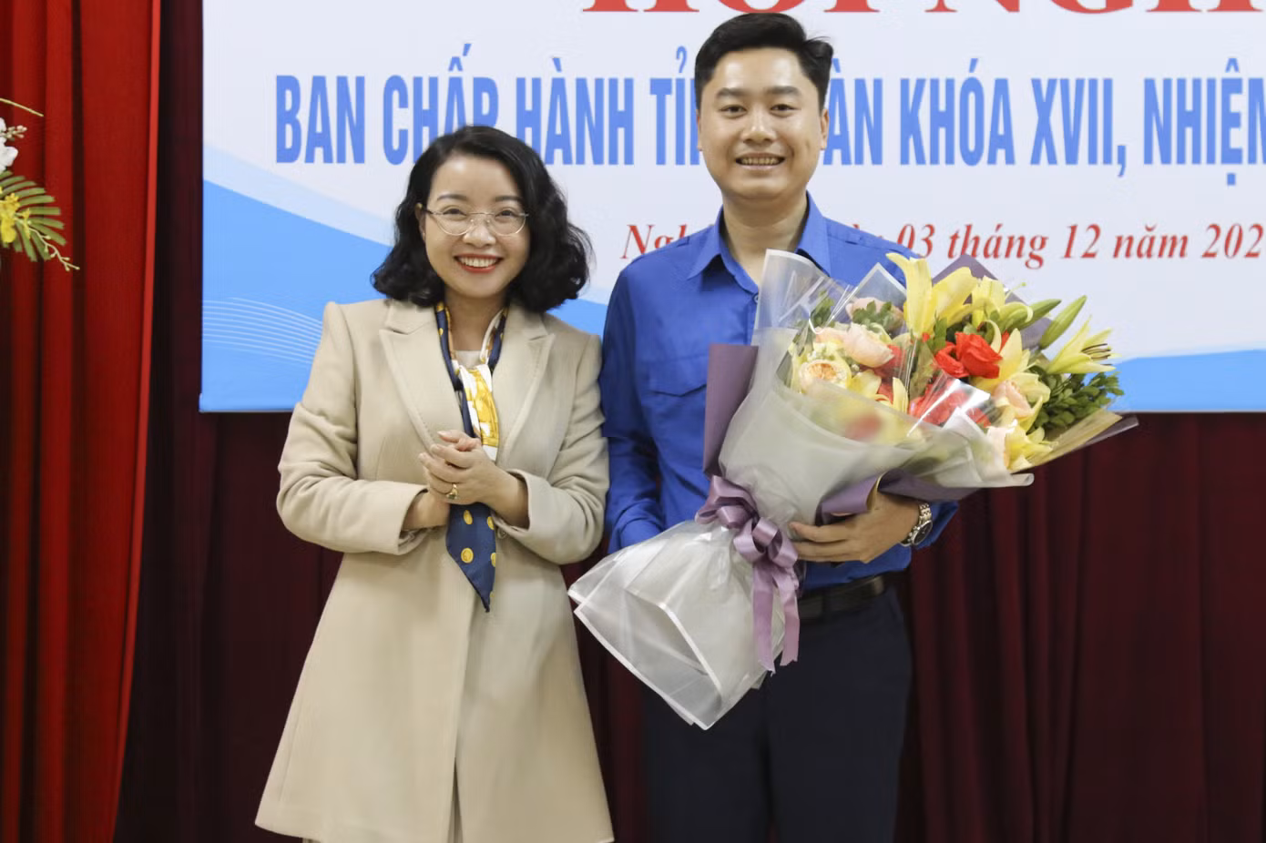 Anh Lê Văn Lương giữ chức Bí thư Tỉnh đoàn Nghệ An ảnh 7