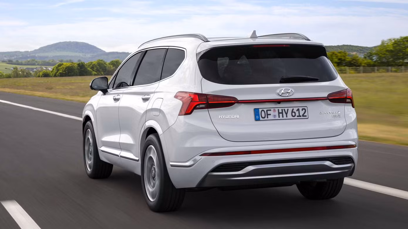 Hyundai Santa Fe 2021 chính thức lộ diện ảnh 2