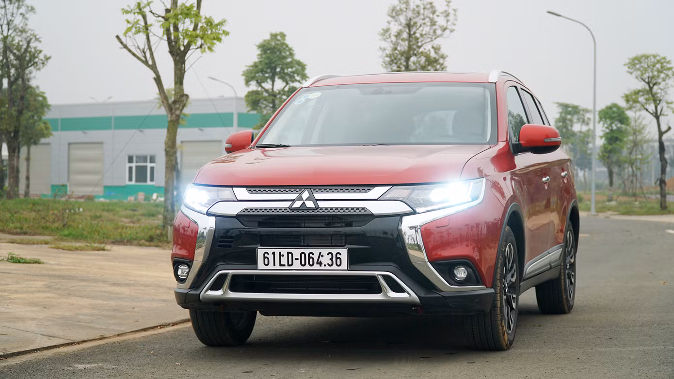 Sedan hạng B cạnh tranh mạnh về giá bán ảnh 3