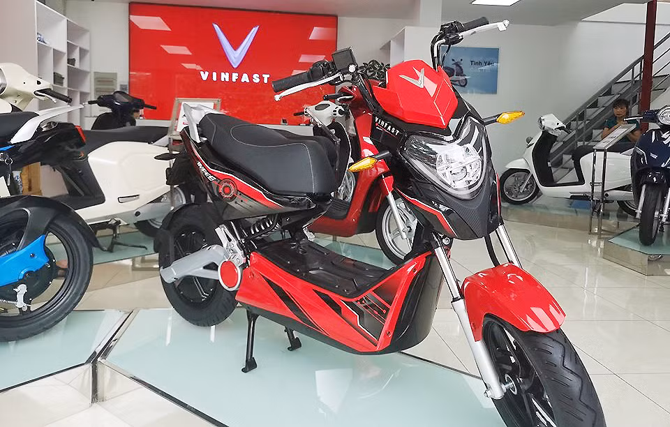 Vì sao ắc quy axit-chì vẫn được sử dụng trên xe máy điện ảnh 3