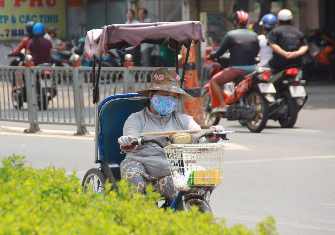 Nhập cảnh đến TPHCM, chuyên gia nước ngoài cách ly tập trung ở đâu? ảnh 3