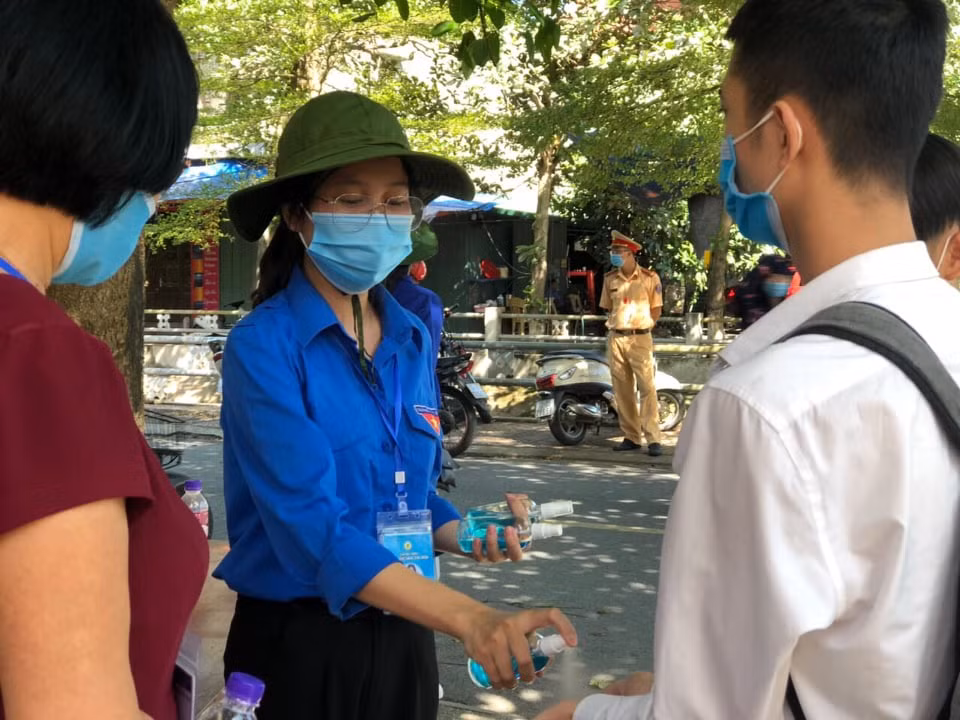 Chàng trai đi bộ xuyên Việt để ngắm nhìn vẻ đẹp đất nước ảnh 4