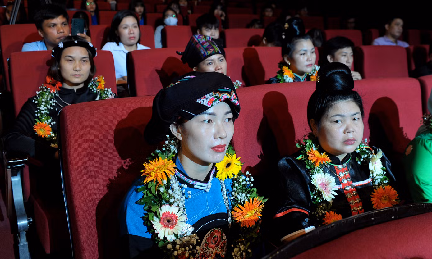Vinh danh 63 thầy cô giáo dân tộc thiểu số tiêu biểu trên toàn quốc ảnh 5