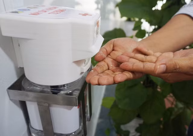 Chương trình 'Triệu bữa cơm' đến với người dân Tây Đô ảnh 8