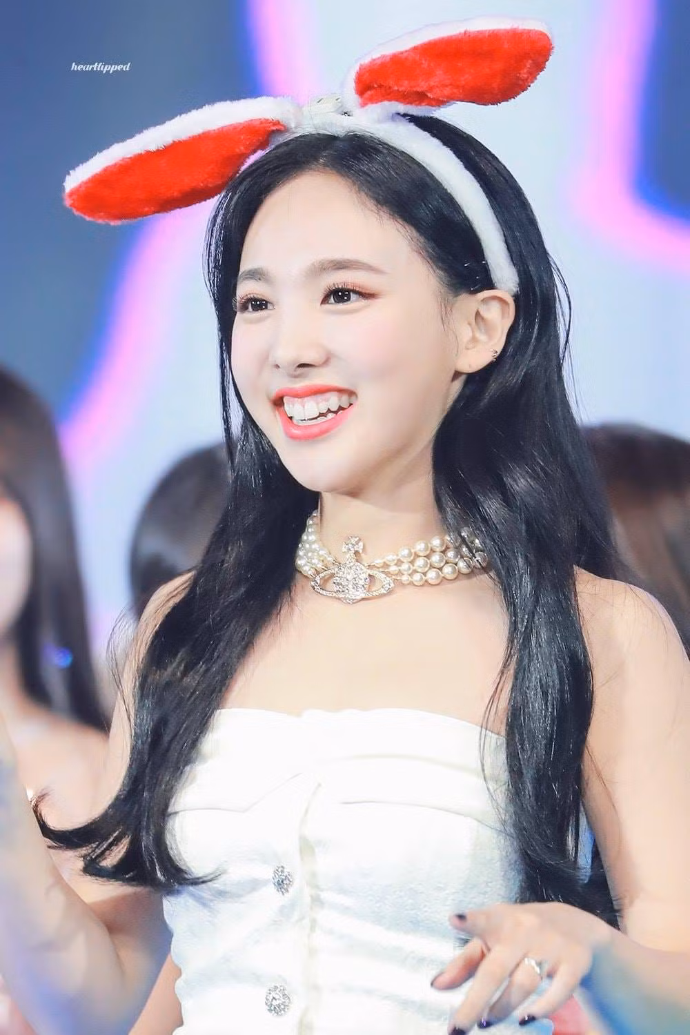 Thêm một nữ idol khiến netizen công nhận: Thay đổi dáng lông mày tạo nên phép màu cho khuôn mặt ảnh 2