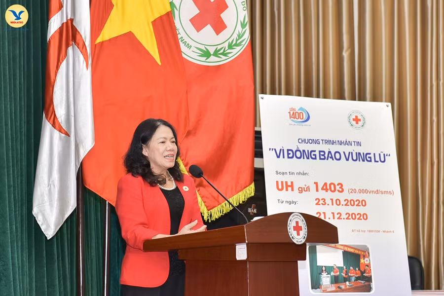 Đại diện tập đoàn MED GROUP trao 1,5 tỷ đồng tới Hội Chữ Thập đỏ Việt Nam ảnh 4