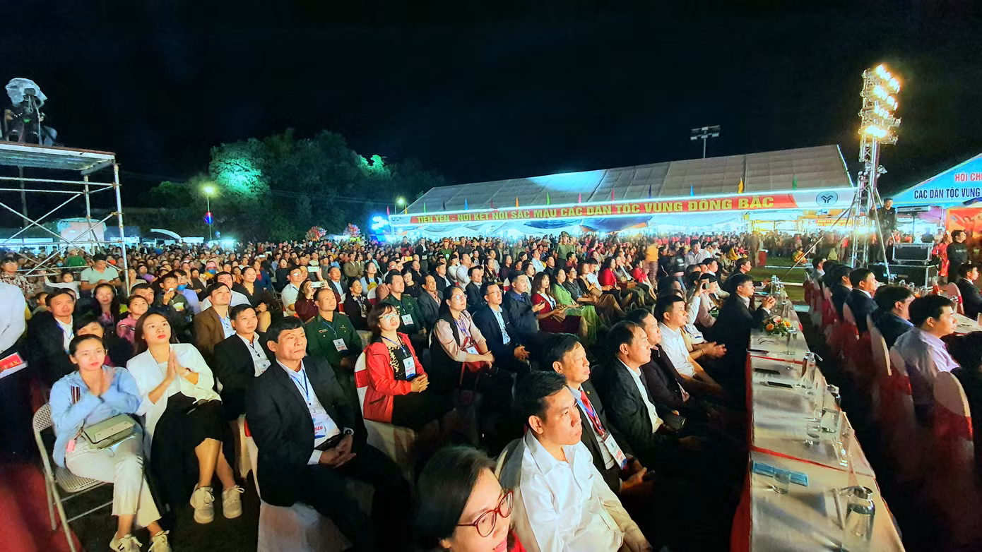 Rực rỡ sắc màu các dân tộc vùng Đông Bắc tỉnh Quảng Ninh ảnh 7