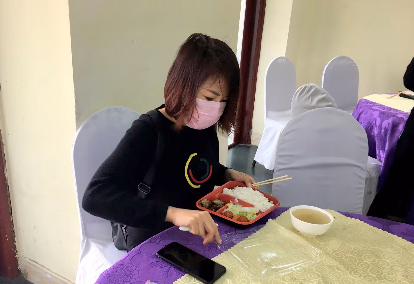 Thành phố Móng Cái căng mình giữa 'điểm nóng' virus corona ảnh 8