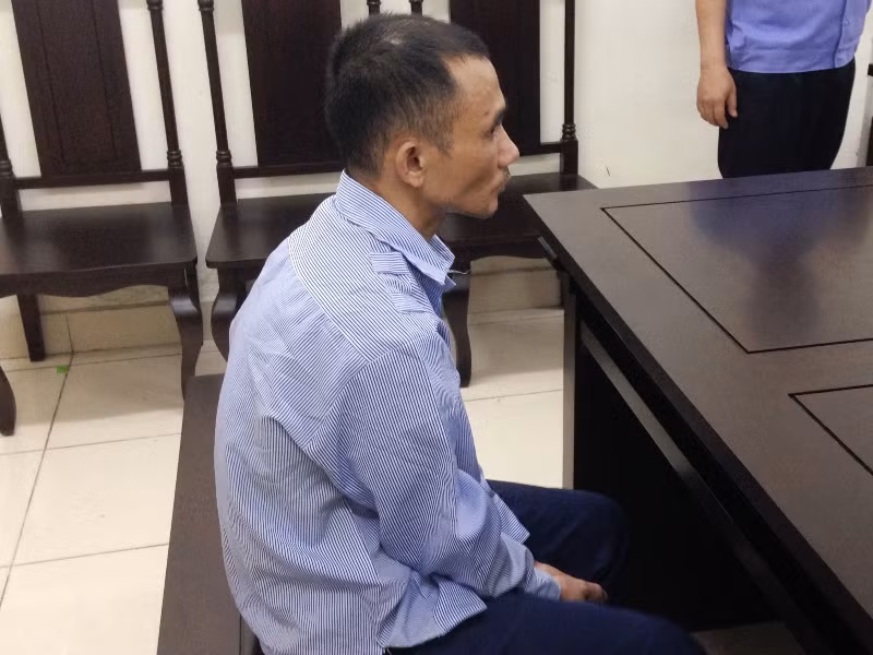Trộm điện thoại Vertu của người say rượu ảnh 2 Trộm điện thoại Vertu của người say rượu ảnh 2