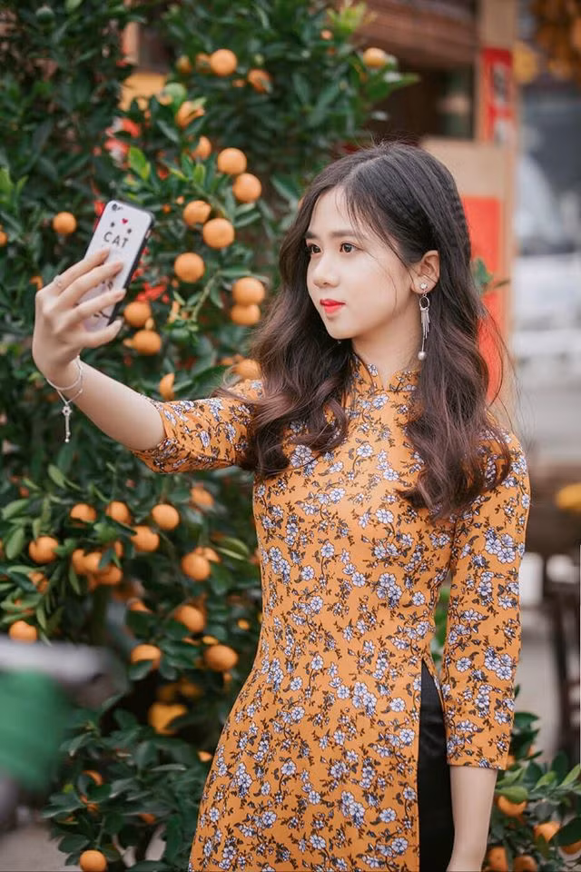 Hot girl trường Luật ước mơ làm giảng viên ảnh 1