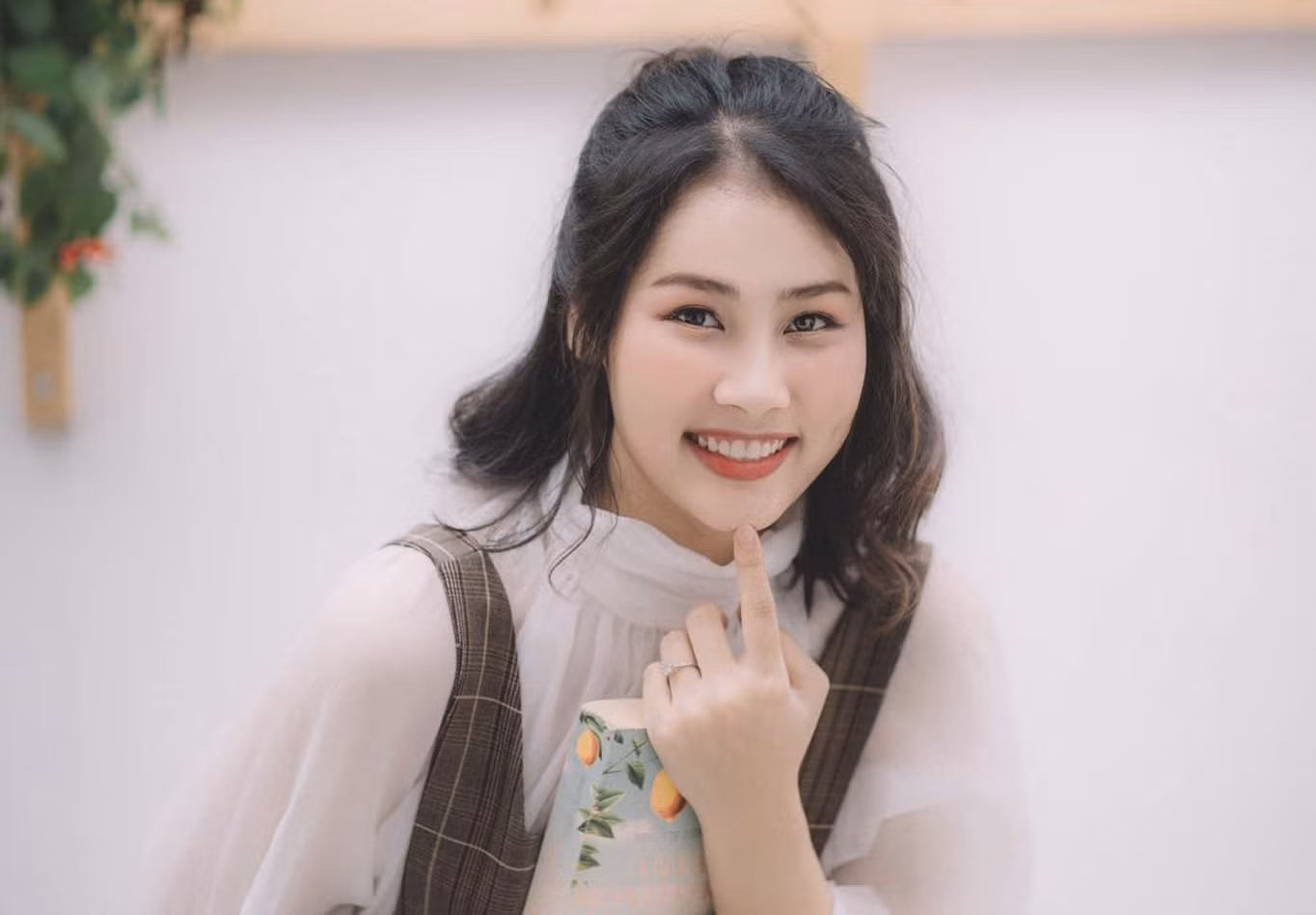 Hot girl trường Luật ước mơ làm giảng viên ảnh 18