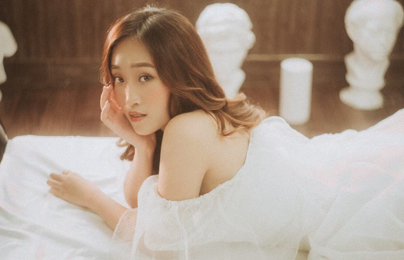 Nữ MC trường Báo: Sống để yêu thương ảnh 14