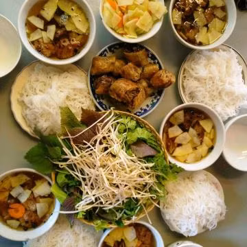 Mê ẩm thực và nét đẹp cổ xưa Hà Nội? Đây là những địa chỉ bạn cần ghé qua! ảnh 12