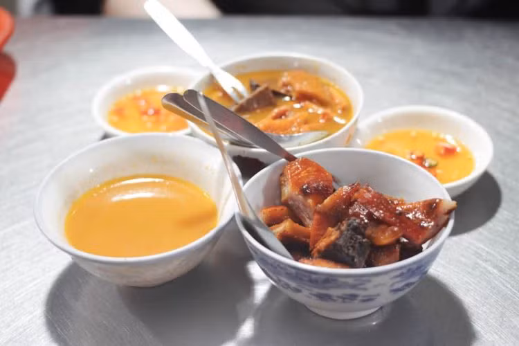 Muôn nẻo phá lấu hẻm - món ăn đường phố nổi tiếng nhất Sài Gòn ảnh 4