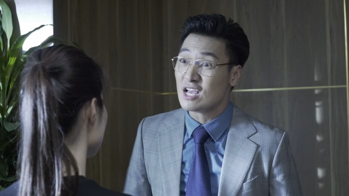 Ông bố 3 con run 'cầm cập' khi nhìn thấy nữ hiệu trưởng trong show hẹn hò ảnh 2
