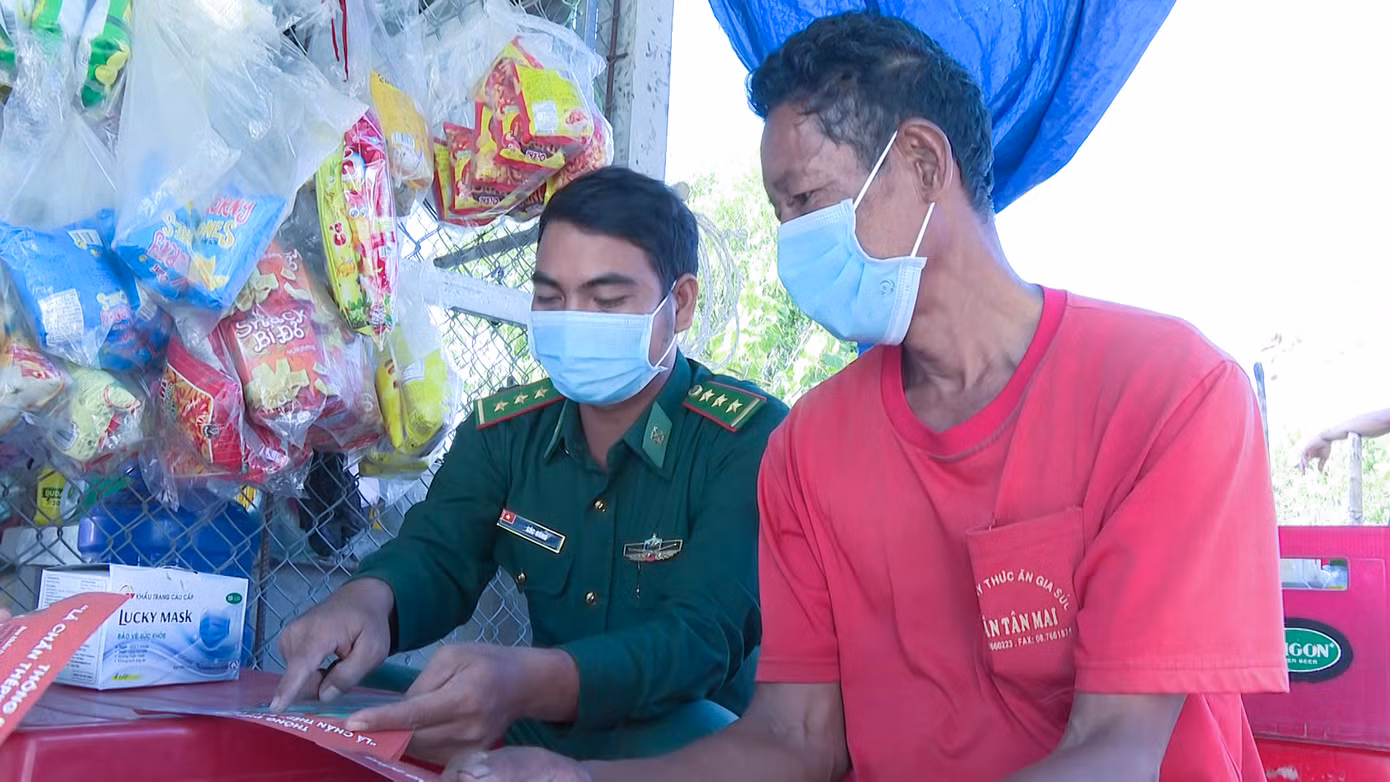 Thượng uý biên phòng giúp người dân phát triển kinh tế ảnh 2