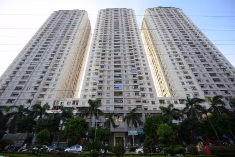 Dừng thu hồi ‘sổ đỏ’ ở các chung cư sai phạm Hà Nội ảnh 3
