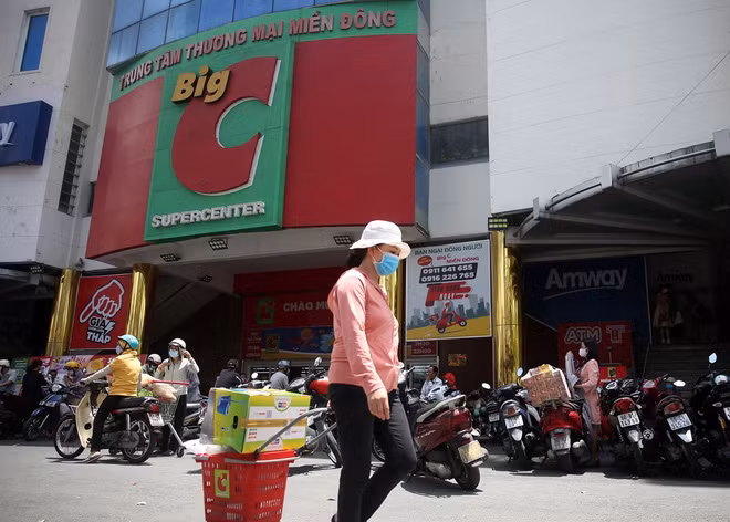 Người dân TP.HCM tiếc nuối nói lời chia tay siêu thị lớn nhất thành phố một thời ảnh 1