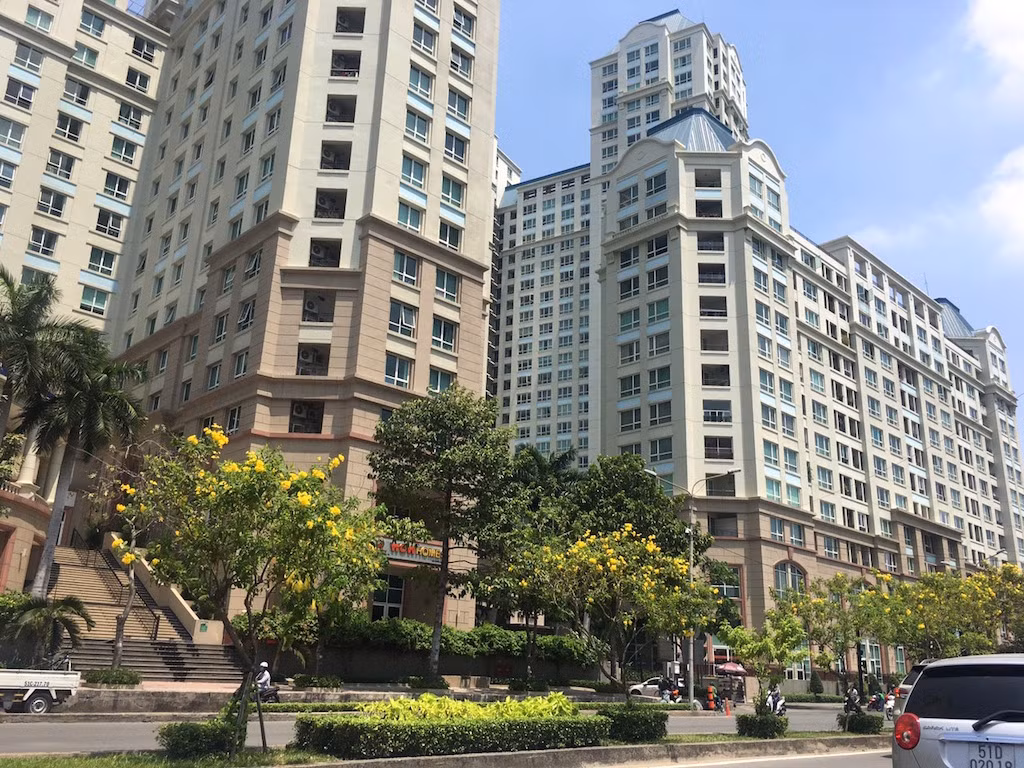 Con đường dài hơn 3km gánh cả 'rừng chung cư' ở Sài Gòn ảnh 19