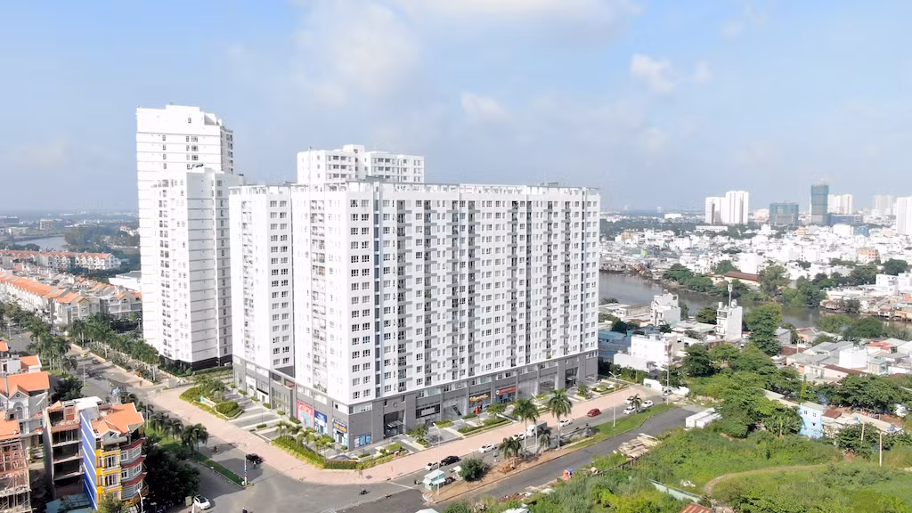 Rủi ro từ đòn bẩy tài chính khi lướt sóng BĐS hậu dịch COVID-19 ảnh 2