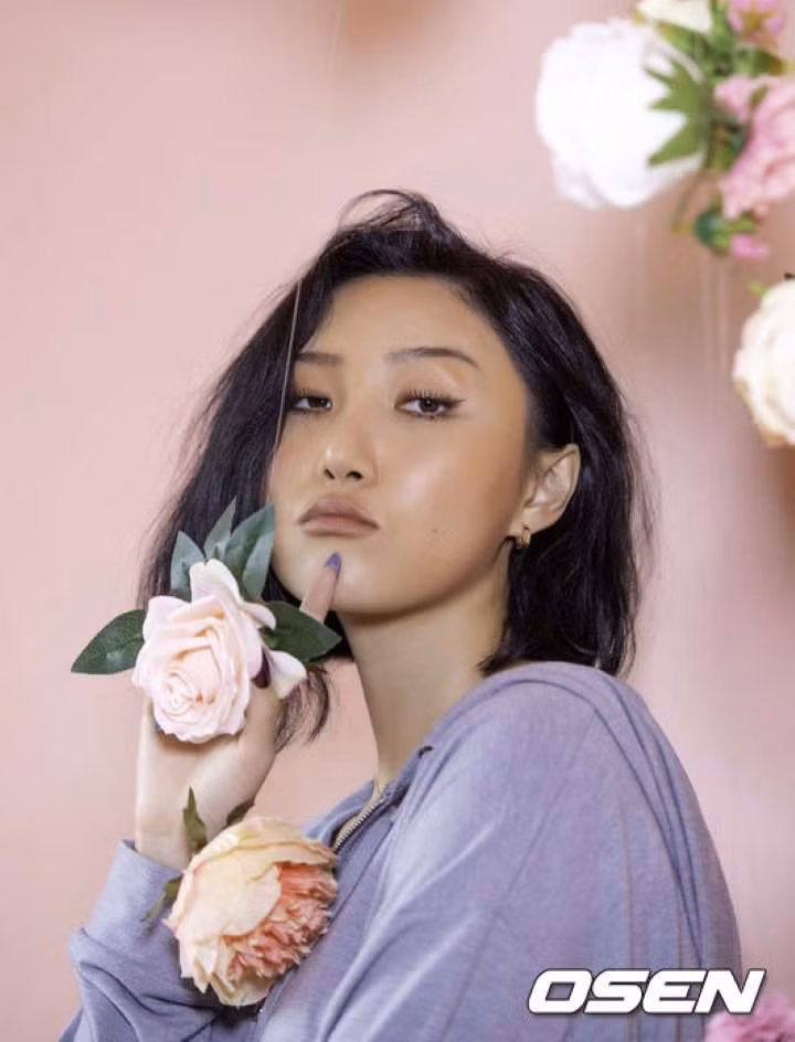 Hwasa, cô gái thừa cá tính và mạnh mẽ để phá vỡ mọi tiêu chuẩn ở K-Pop ảnh 3