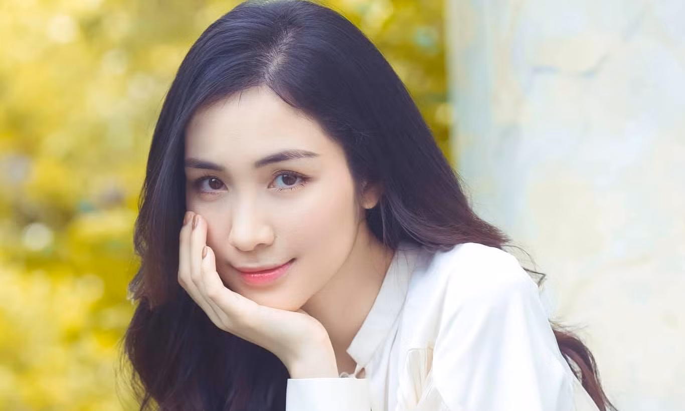 Hoài Linh kêu gọi được hơn 6 tỷ đồng cho bà con miền Trung; Tóc Tiên xuống phố cực ngầu ảnh 29