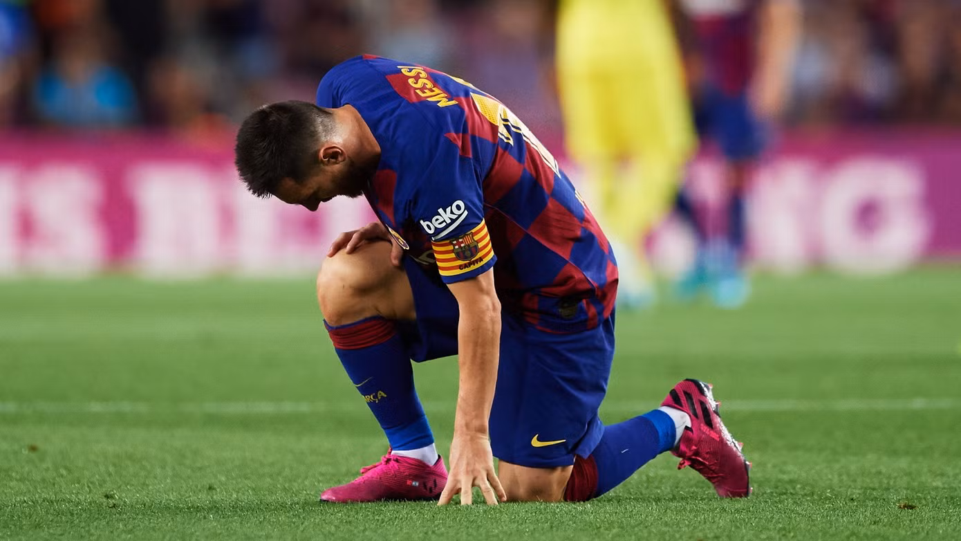 Ronaldo và Messi, ai lập nhiều hat-trick hơn? ảnh 4