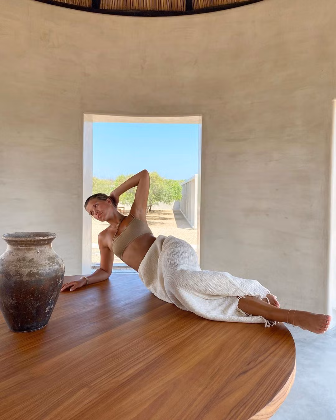 Sofia Richie xinh đẹp rạng ngời, đùa giỡn sóng biển ở Malibu ảnh 12