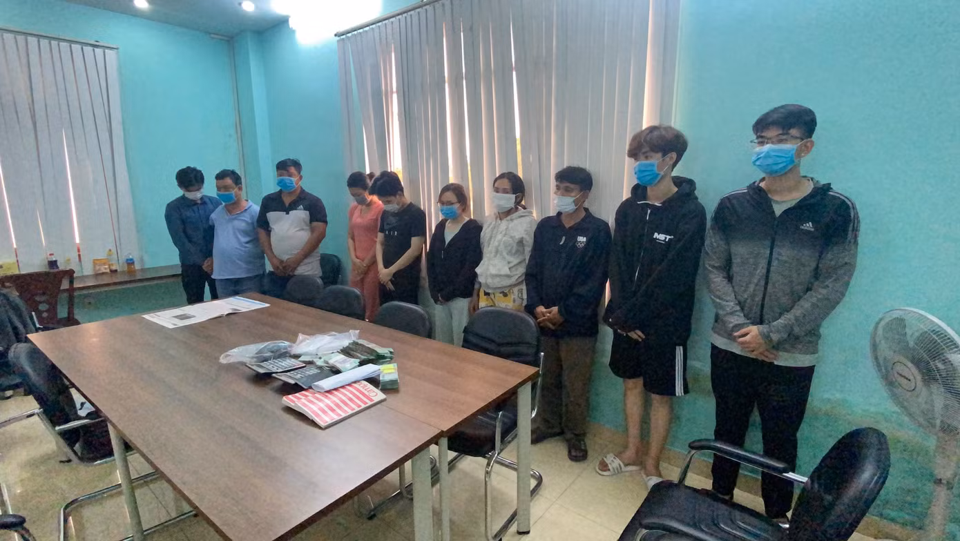 Phạt 220 triệu đồng vì mua bán hơn 7 tấn dầu nhớt đã qua sử dụng ảnh 3