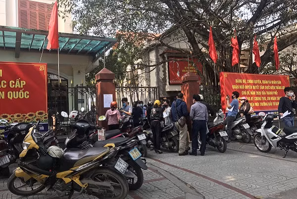 Hải Phòng: Hàng trăm doanh nghiệp vận tải chen lấn xin 'giấy thông hành' ảnh 1