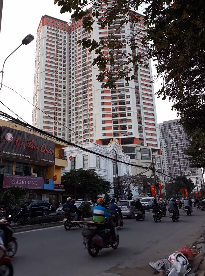 Cận Tết, cư dân Samsora Premier căng băng rôn tố bị 'đuổi' khỏi nhà ảnh 2