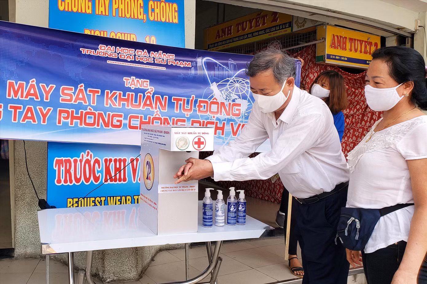 Học sinh lớp 7 nhặt được 50 triệu đồng trả lại người đánh rơi ảnh 2