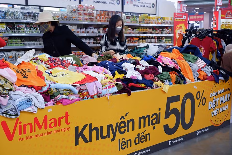 Sắp kết thúc 'tuần đen tối' của chứng khoán Việt ảnh 8 Sắp kết thúc 'tuần đen tối' của chứng khoán Việt ảnh 8
