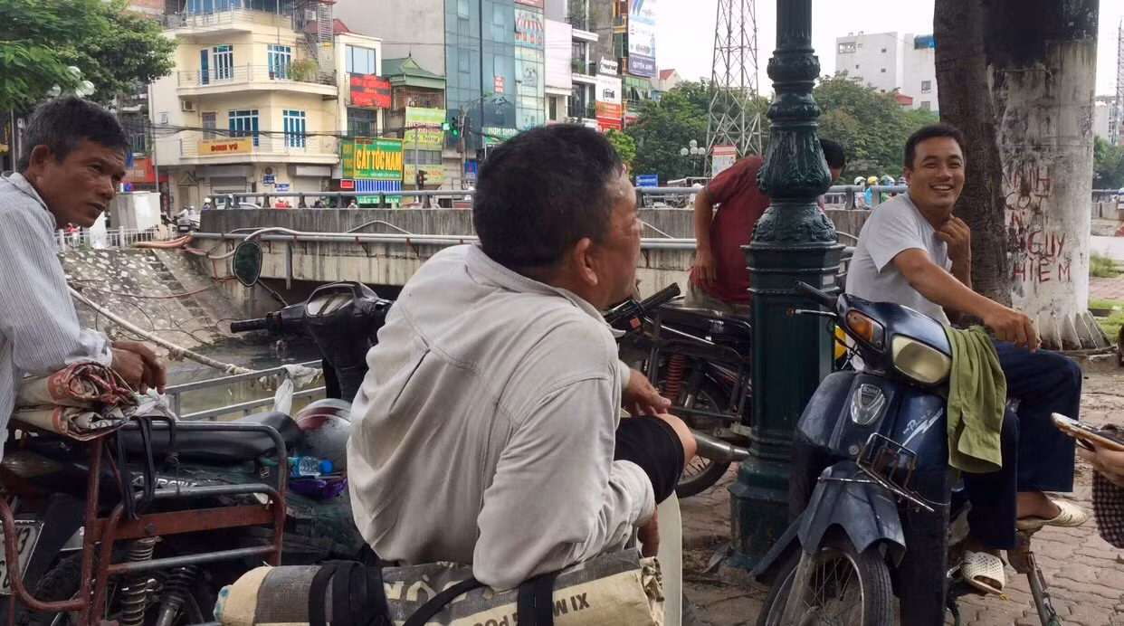 ‘Chợ người’ Hà Nội ế ẩm vì dịch COVID - 19 ảnh 2