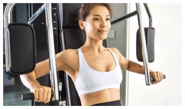 Top 8 mỹ nữ Hoa Ngữ sở hữu thân hình “săn chắc” hoàn hảo khiến các Elite cũng phải ghen tị ảnh 6