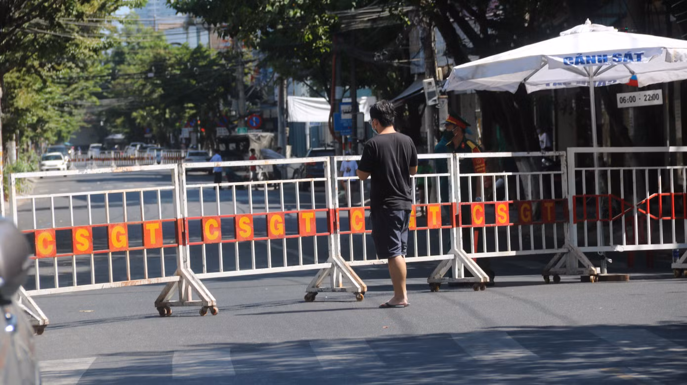Cuộc sống bên trong khu vực bị phong tỏa ở Đà Nẵng ảnh 10