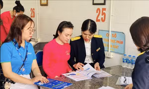 Đề xuất giao Chính phủ quy định ngưỡng doanh thu miễn thuế với hộ kinh doanh