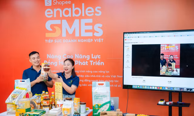 Shopee cùng Sở Công Thương Hà Tĩnh thiết kế chương trình đào tạo TMĐT cho nhà bán địa phương