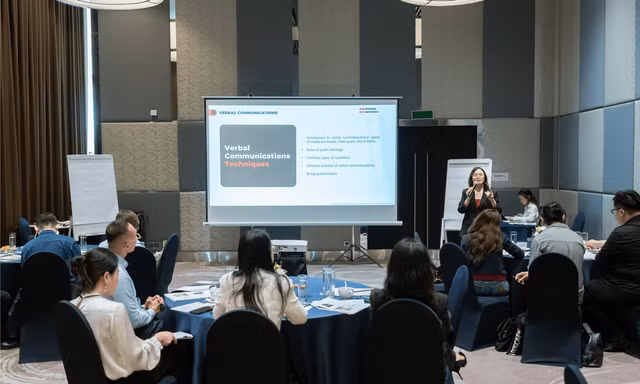 Ra mắt Red Academy: “Nghĩ sáng, làm sâu” trong truyền thông, tiếp thị