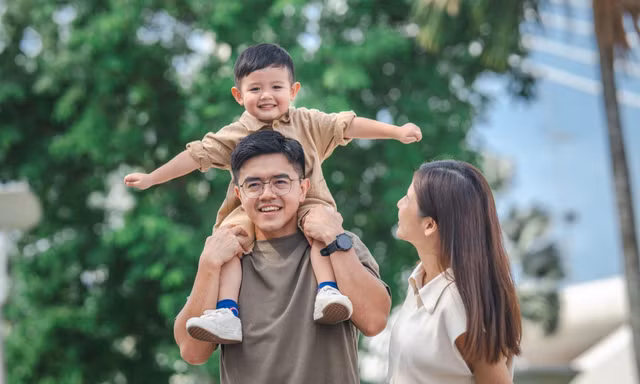 Lắng nghe con để chọn dinh dưỡng phù hợp trên hành trình lớn khôn