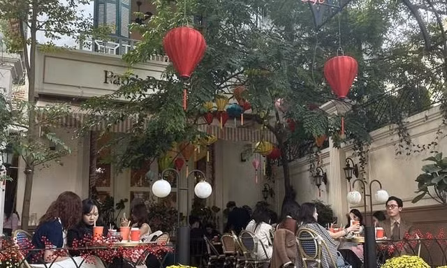 Kinh doanh ăn uống dịp Tết: Lỗ hổng vận hành lộ rõ khi nhu cầu tăng cao?