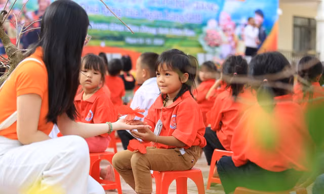 SHB cùng bạn chạm những khoảnh khắc hạnh phúc thường nhật