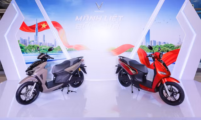 VinFast ra mắt xe máy điện Kinet và Kyo - Nâng tầm trải nghiệm di chuyển xanh