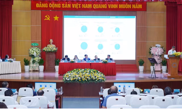 PVFCCo - Phú Mỹ (DPM) đặt doanh thu 17.600 tỷ đồng và tăng tốc chuyển dịch xanh