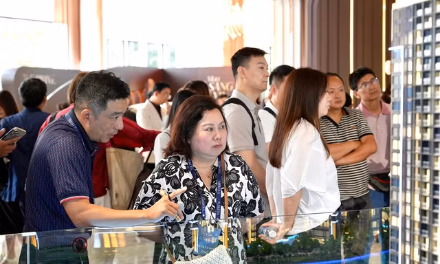 Dòng tiền vẫn ưu tiên bất động sản trung tâm, Cloud9 Tower thu hút sự quan tâm trong ngày mở bán 
