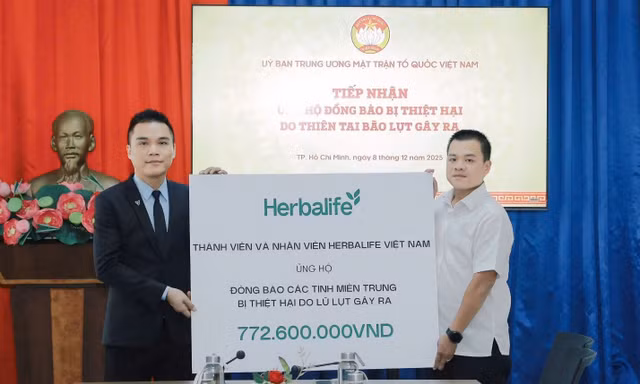 Herbalife Việt Nam nâng tổng số tiền đóng góp 3.976.600.000 đồng ủng hộ đồng bào vùng bão lũ