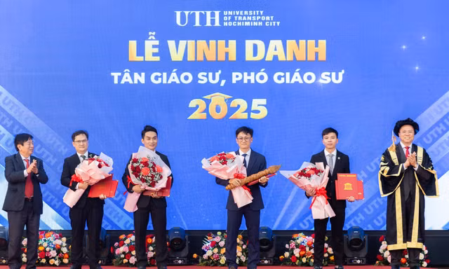 Trường Đại học Giao thông vận tải TPHCM vinh danh hơn 1.000 trí thức