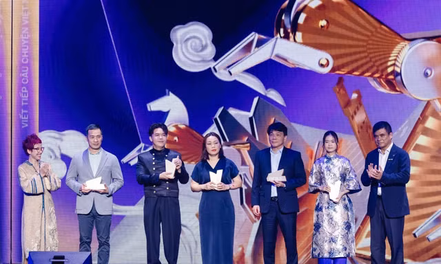 Ngân hàng Hạnh Phúc của SHB được vinh danh Dự án CSR truyền cảm hứng tại WeChoice Awards